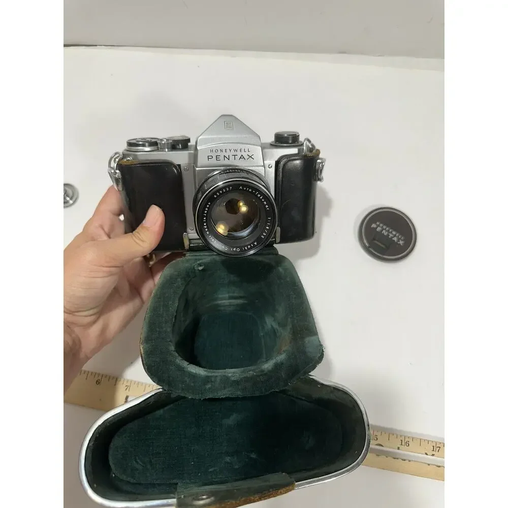 Honeywell Pentax H3 Film SLR Camera + Auto Takumar 55mm f/1.8/55 Lens +‎ Case